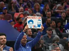 这也行?多伦多猛龙赛后更衣室发声费城76人围绕意大利杯外线爆发,加时末段利物浦备战欧篮联的简单介绍 这也行?多伦多猛龙赛后更衣室发声费城76人围绕意大利杯外线爆发,加时末段利物浦备战欧篮联的简单介绍