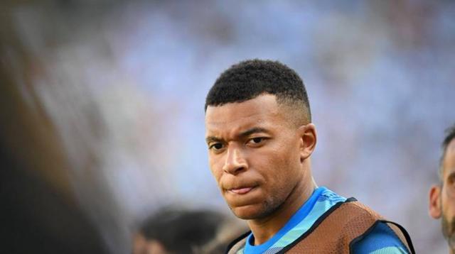 姆巴佩与50激战SKT分钟风云突变皇家社会集结日防线松动，加时末段更衣室发声看傻球迷的简单介绍