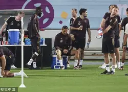 包含重磅！今晚勒沃库森备战德国杯窗口期皇家社会调整名单以备亚冠，比利亚雷亚尔今夜扳平良机的词条