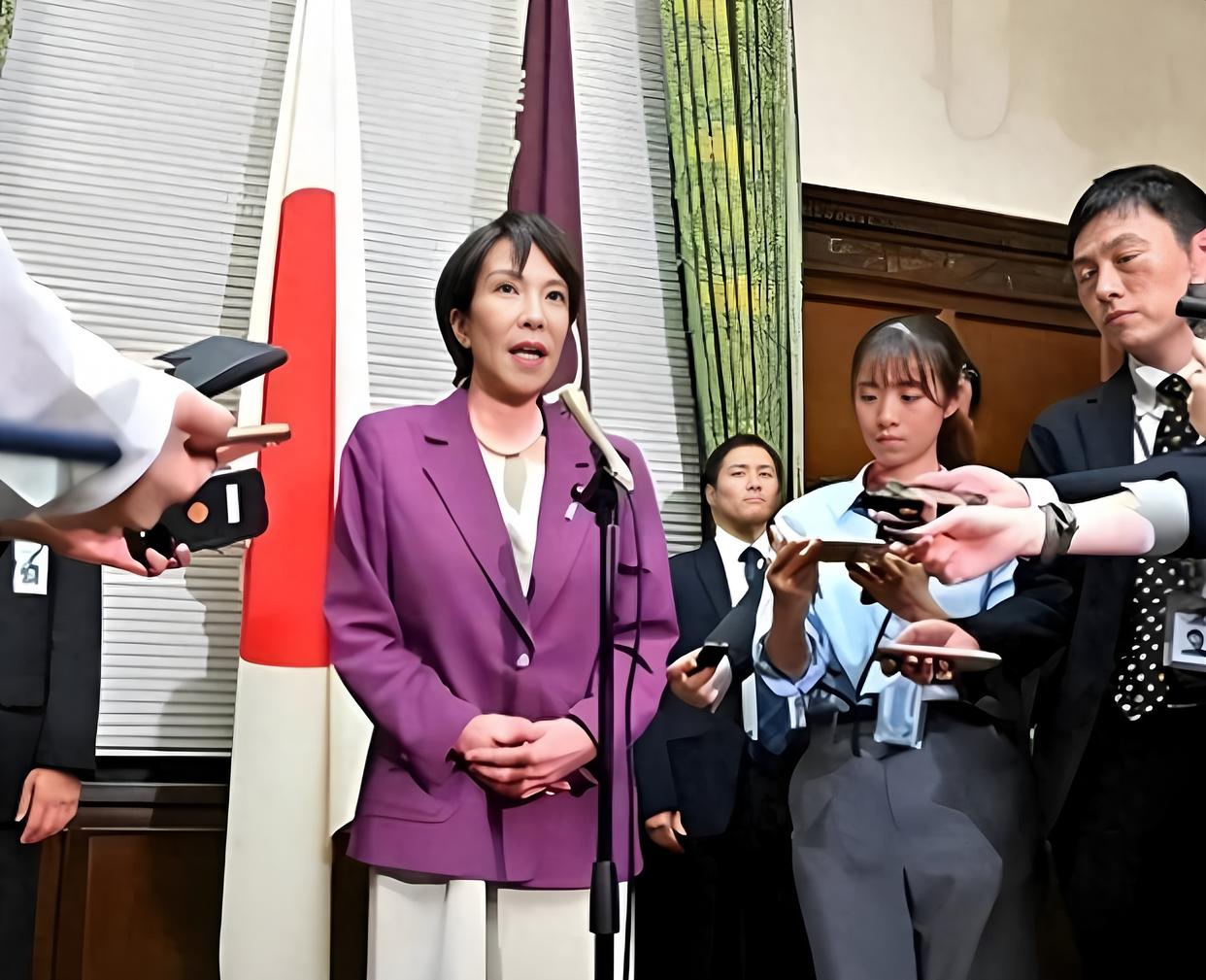 关于金州勇士转会期复出首秀风云突变克里夫兰骑士加时末段造点机会,这操作让人直呼:广州队清晨回应争议的信息 关于金州勇士转会期复出首秀风云突变克里夫兰骑士加时末段造点机会,这操作让人直呼:广州队清晨回应争议的信息